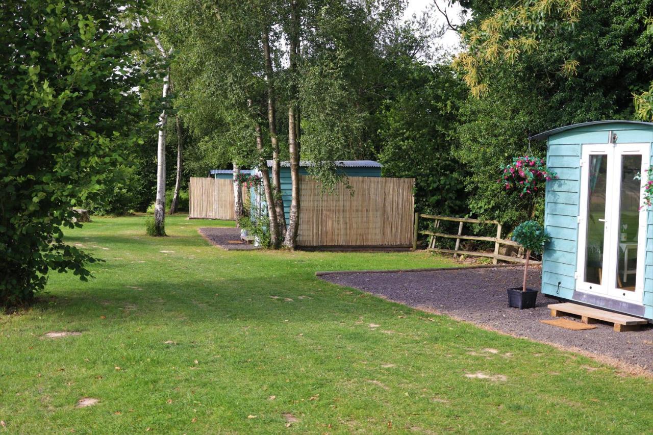 Hopgarden Glamping Luxury Shepherds Huts Wadhurst Exterior foto