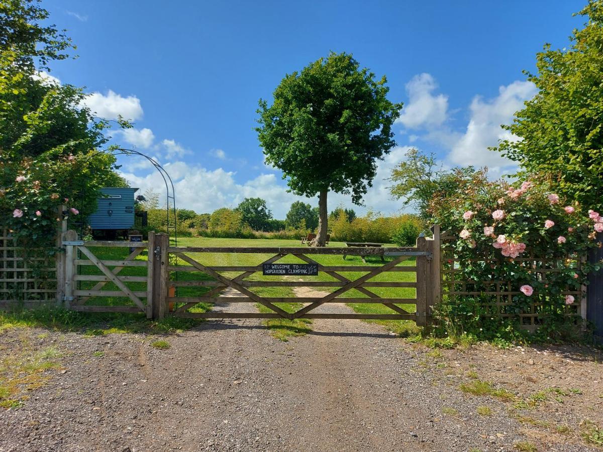 Hopgarden Glamping Luxury Shepherds Huts Wadhurst Exterior foto